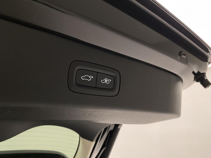 Lynk & Co 01 PHEV DCT AUT 1.maj