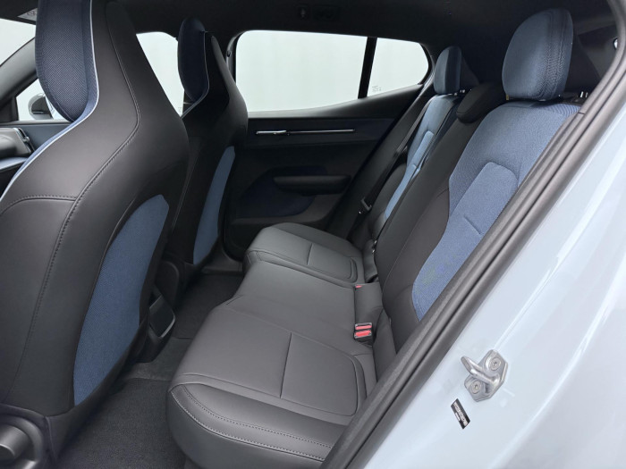 Volvo EX30 PURE ELECTRIC SINGLE PLUS