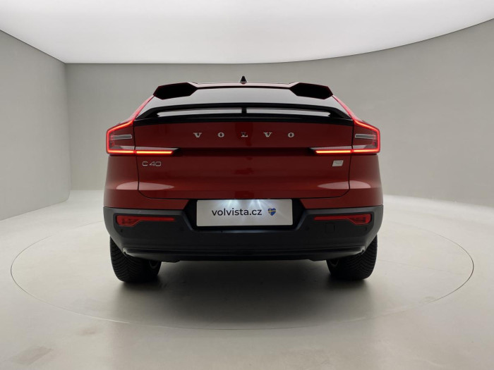 Volvo C40 PURE ELECTRIC TWIN ENGINE PLUS Plus