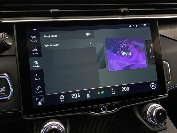 Lynk & Co 01 PHEV DCT AUT 1.maj