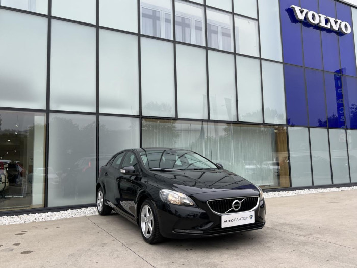 Volvo V40 D2 NAVIGACE 1.maj. 2.0 d