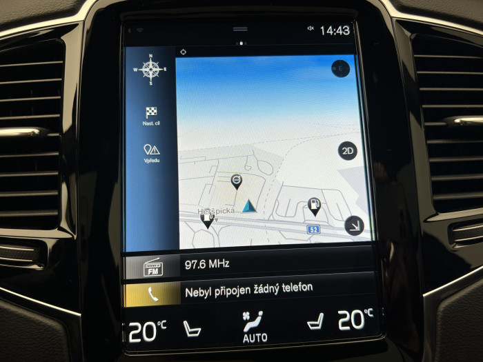 Volvo XC90 B5 AWD R-DESIGN 7MÍSTNÁ AUT