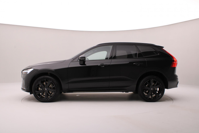 Volvo XC60 B5 AWD R-DESIGN AUT CZ