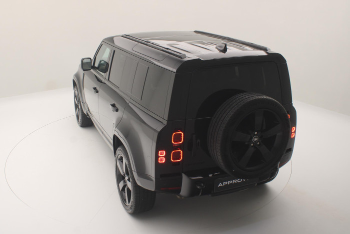 Land Rover Defender 110 D300 X-DYNAMIC HSE AWD AUT 3.0 d Dynamic