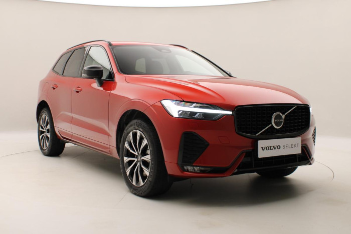 Volvo XC60 B4 AWD PLUS AUT CZ REZERVACE 2.0 Plus