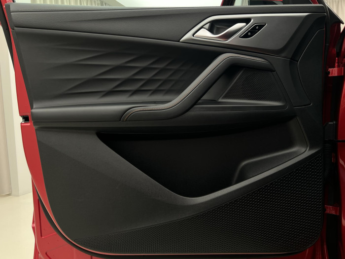 MG HS 1.5 TGI EMOTION 7DCT AUT CZ