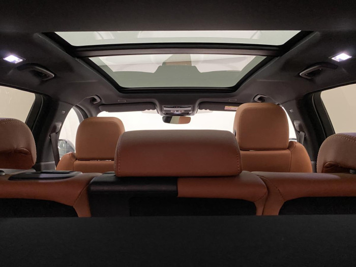 Jaguar F-Pace D200 AWD R-DYNAMIC REZERVACE 2.0 d Dynamic