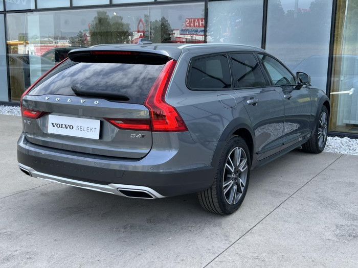 Volvo V90 CROSS COUNTRY D4 AWD Aut 1.maj 2.0 d