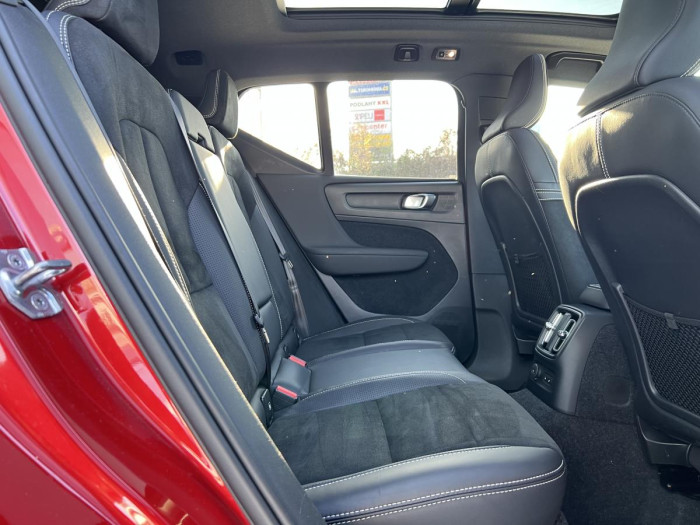 Volvo XC40 T5 R-DESIGN RECHARGE Aut 1.maj