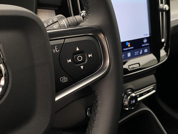 Volvo XC40 B4 AUT PLUS BLACK EDITION