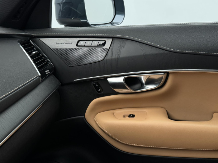 Volvo XC90 B5 AWD INSCRIPTION CZ 7M