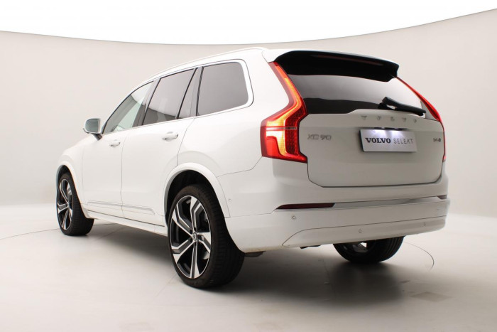 Volvo XC90 B5 AWD ULTIMATE REZERVACE