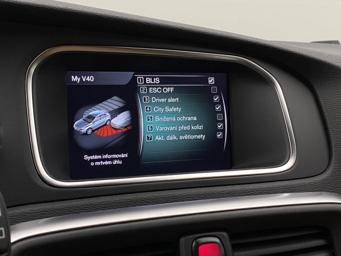 Volvo V40 CC T3 INSCRIPTION REZERVACE 1.5 CC CC