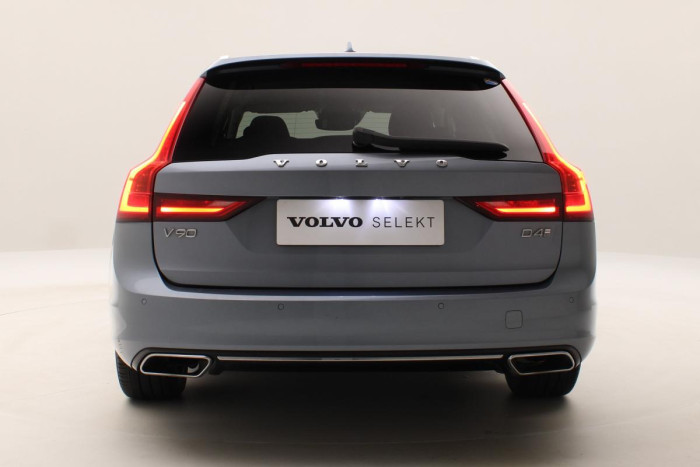 Volvo V90 D4 INSCRIPTION REZERVACE 2.0 d