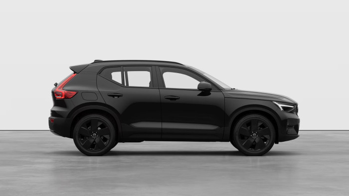 Volvo XC40 B3 AUT PLUS BLACK EDITION