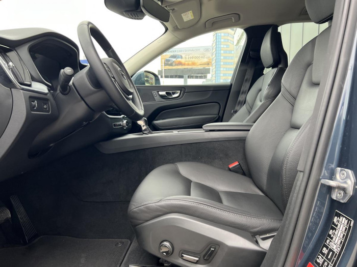 Volvo XC60 T5 AWD MOMENTUM Aut 1.maj. 2.0 Momentum