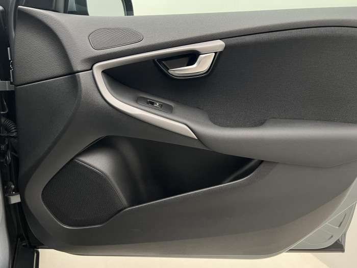 Volvo V40 D2 BLACK EDITION 2.0 d Edition