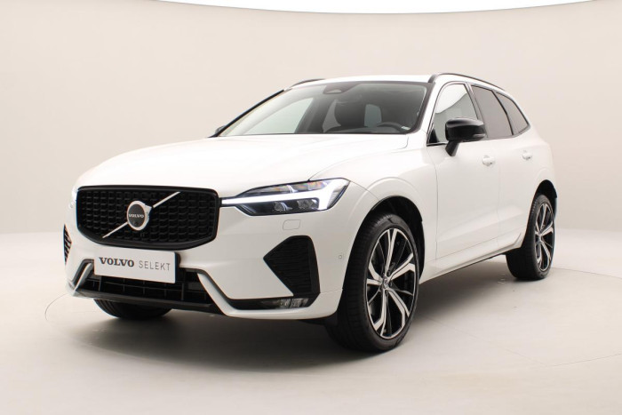 Volvo XC60 B4 AWD DARK ULTIMATE CZ 1.maj