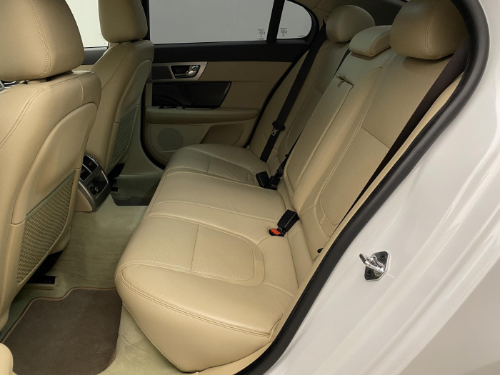 Jaguar XF 3.0 V6D AUT CZ 3.0 d