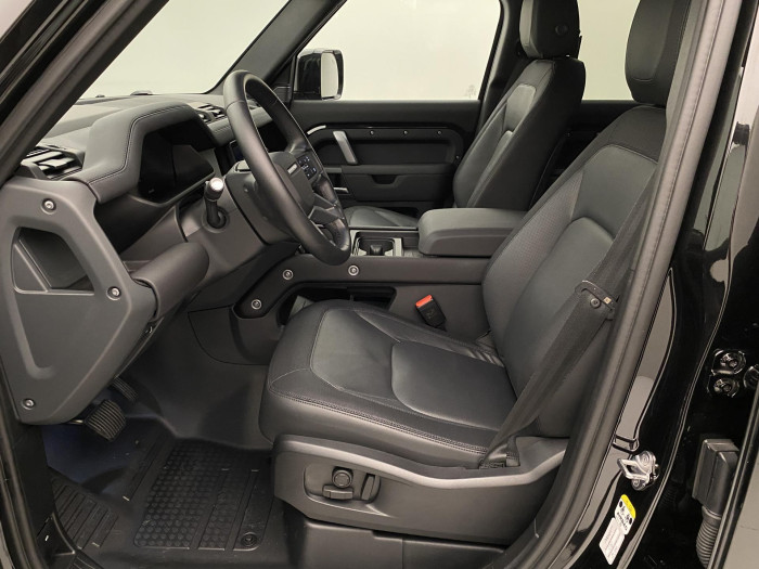 Land Rover Defender D300 SE AWD AUT CZ REZERVACE 3.0 d SE