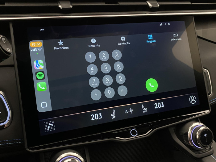 Lynk & Co 01 PHEV DCT AUT 1.maj REZERVACE