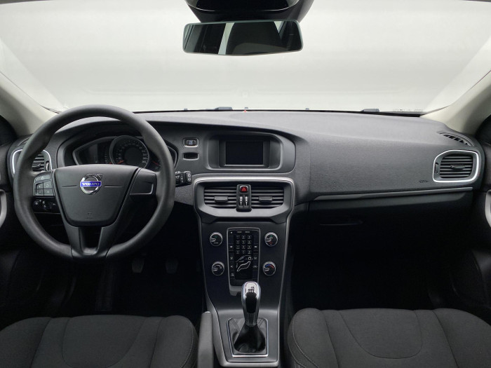 Volvo V40 T2 KINETIC CZ