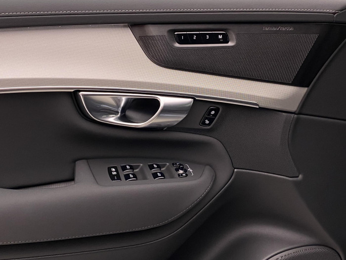 Volvo XC90 B5 AWD AUT BLACK EDITION PLUS