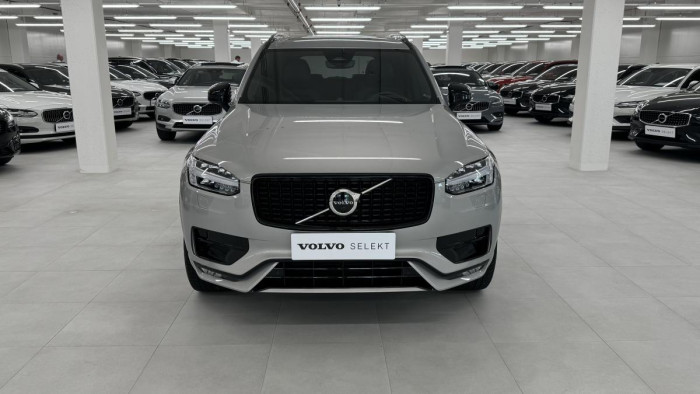 Volvo XC90 B5 AWD ULTIMATE DARK REZERVACE