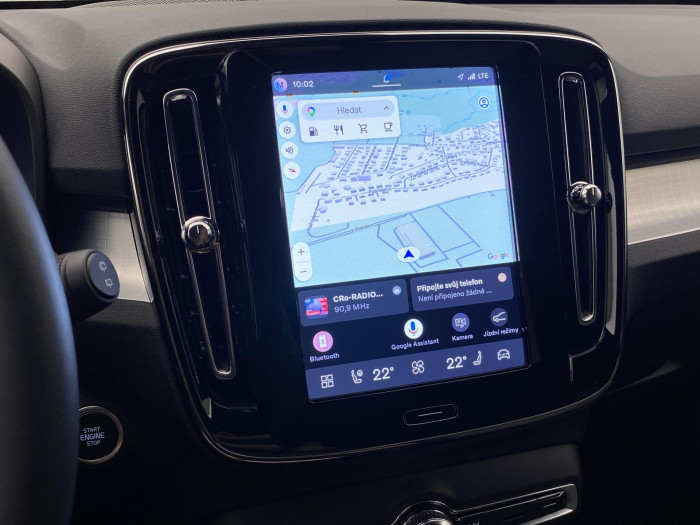 Volvo XC40 B3 DARK PLUS AUT CZ