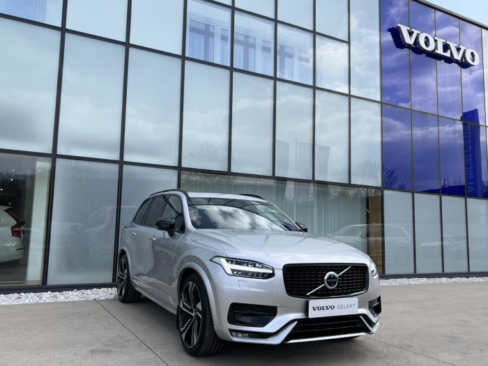 Volvo XC90 B5 AWD R-DESIGN 7MÍSTNÁ AUT