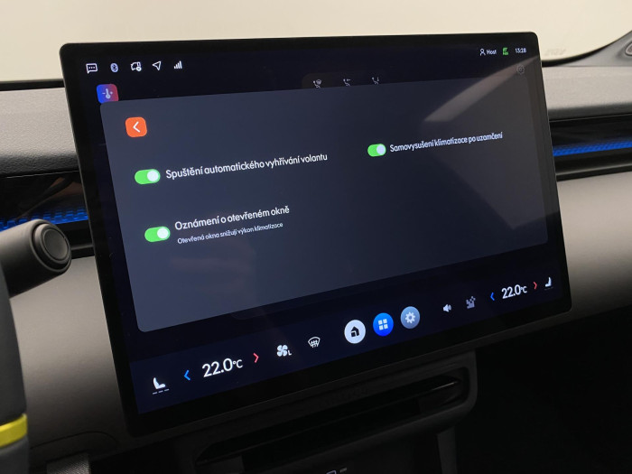 Lynk & Co 02 MORE PŘEDVÁDĚCÍ VŮZ