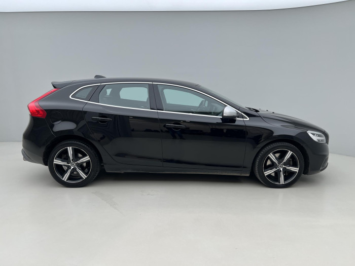Volvo V40 D3 MOMENTUM AUT CZ 2.0 d Momentum