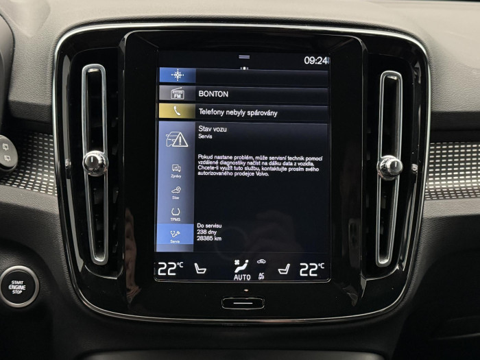 Volvo XC40 T3 R-DESIGN AUT REZERVACE