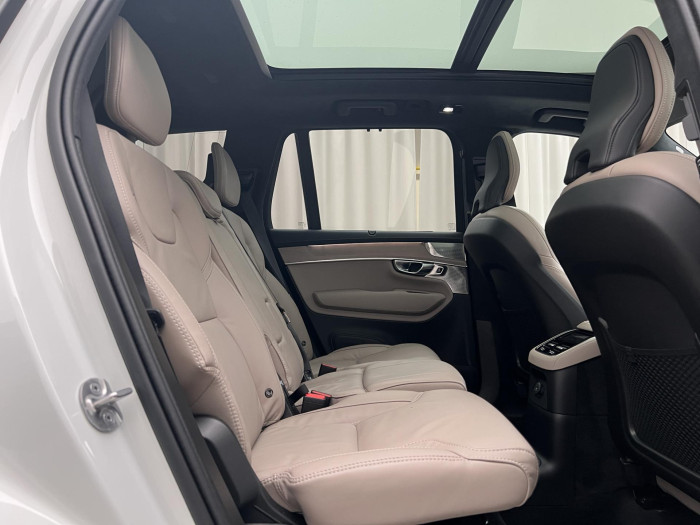 Volvo XC90 T8 AWD RECHARGE ULTRA DARK CZ