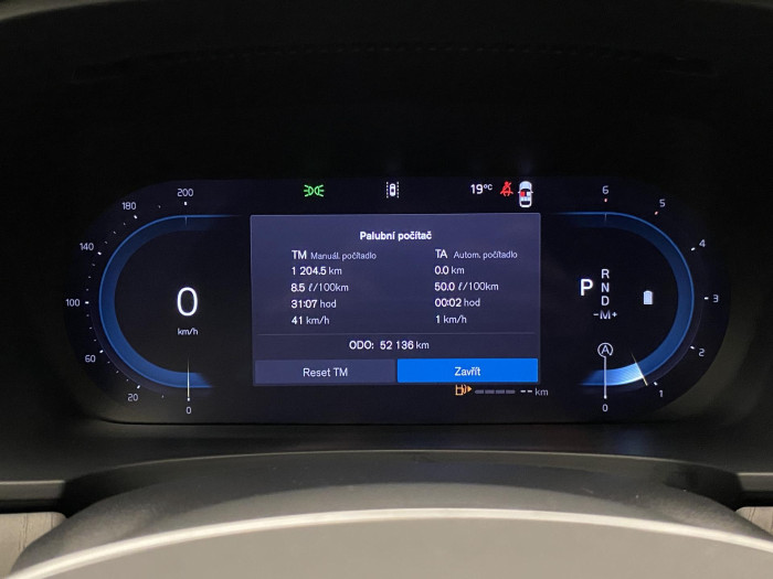 Volvo V90 CC B4 AWD ULTIMATE AUT CZ 2.0 CC CC