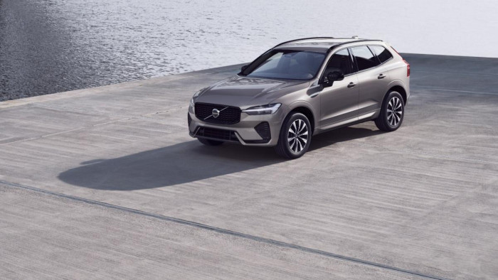 Volvo XC60 B4 AWD AUT DARK PLUS 2.0 Plus