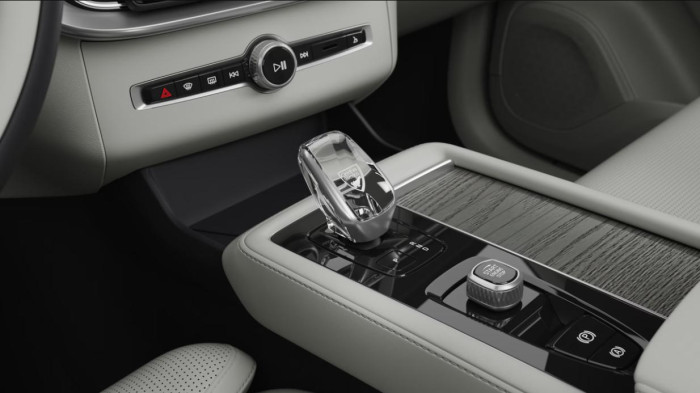 Volvo XC90 T8 AWD RECHARGE PLUS AUT