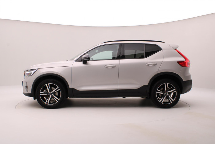 Volvo XC40 B4 DARK PLUS AUT CZ