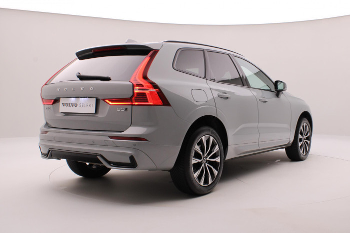 Volvo XC60 B5 AWD PLUS DARK AUT CZ 1.maj