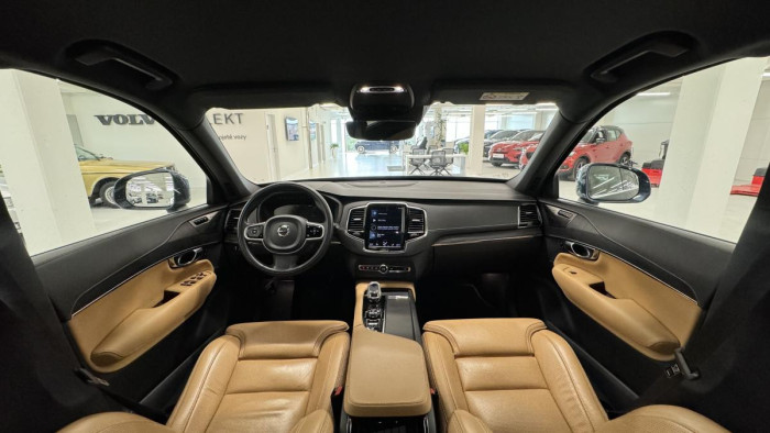 Volvo XC90 T8 AWD INSCRIPTION REZERVACE