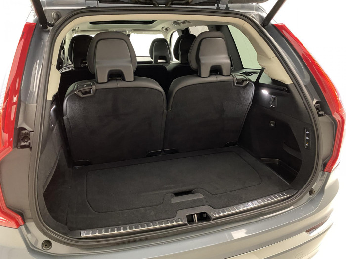 Volvo XC90 B6 AWD INSCRIPTION REZERVACE