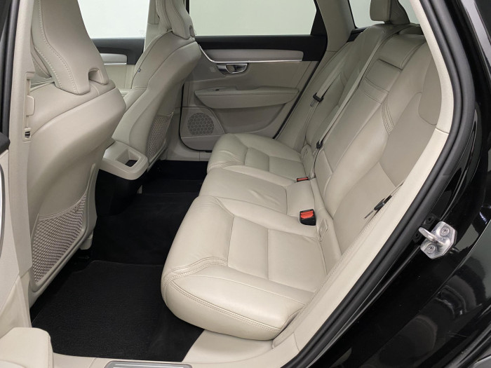 Volvo V90 CC D5 AWD INSCRIPTION AUT CZ 2.0 d CC CC