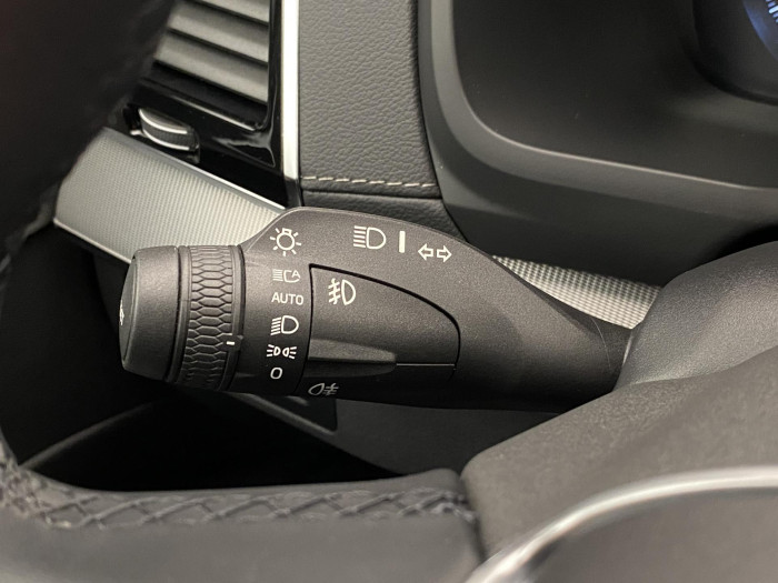 Volvo XC90 B6 AWD R-DESIGN AUT