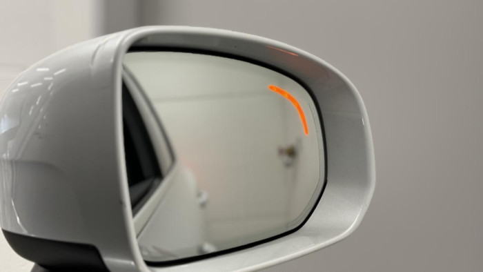 Volvo XC60 T6 AWD RECHARGE REZERVACE