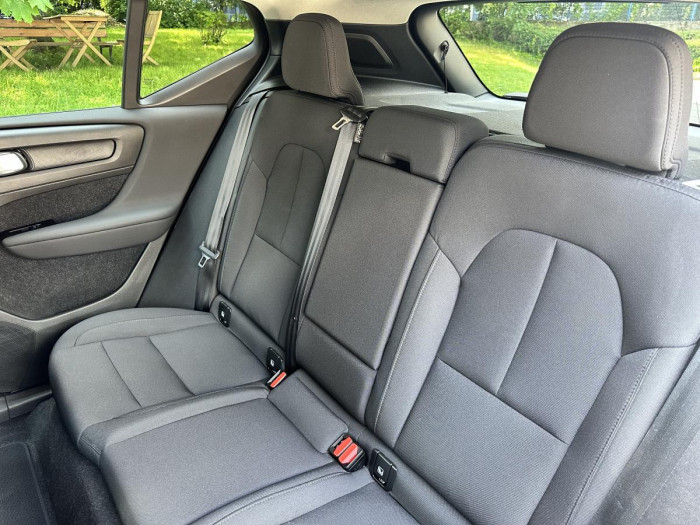Volvo XC40 B4 AWD MOMENTUM ADVANCED 1.maj 2.0 Momentum