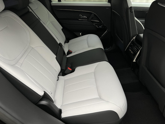 Land Rover Range Rover Sport D300 DYNAMIC SE AWD Aut 3.0 d Dynamic SE