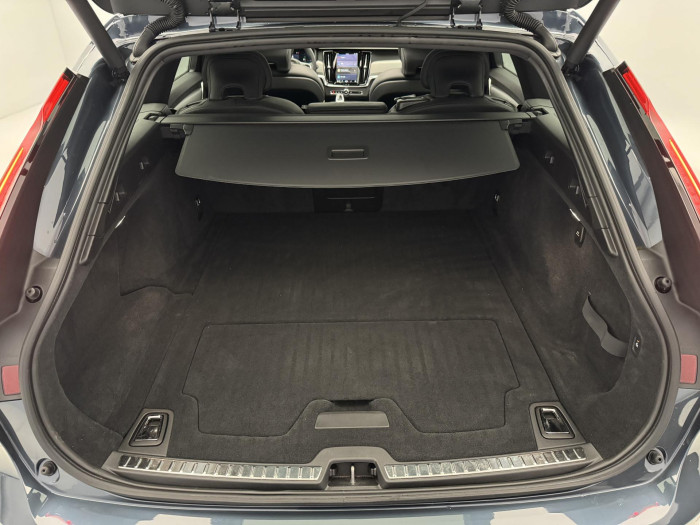 Volvo V90 T6 AWD RECHARGE PLUS DARK AUT