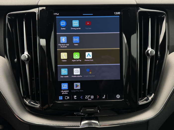 Volvo XC60 B4 PLUS DARK AUT 1.maj.