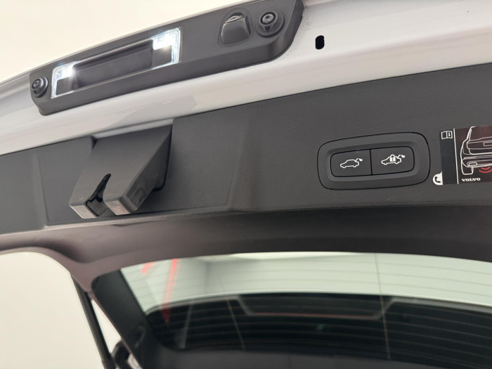 Volvo XC40 T4 INSCRIPTION AUT CZ 1.maj