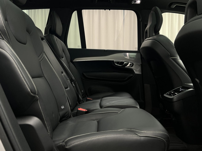 Volvo XC90 B5 AWD R-DESIGN 7MÍSTNÁ AUT